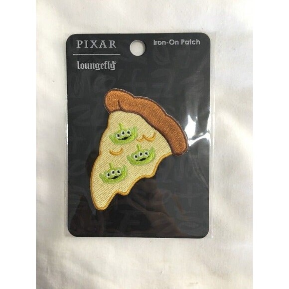 Toy Story Pizza Planet Alien Pizza Iron on Patch - Picture 1 of 1